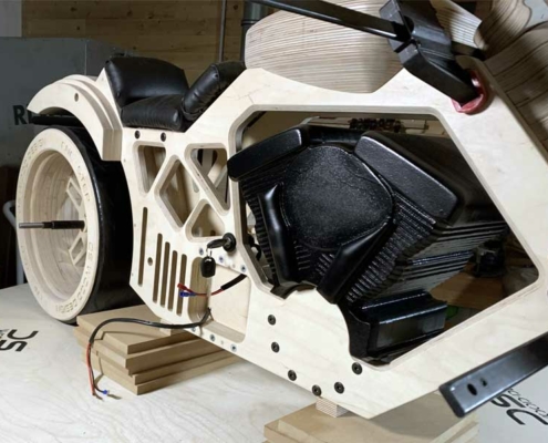 DIY Holzmotorrad gefertigt an einer CNC-STEP Fräsmaschine